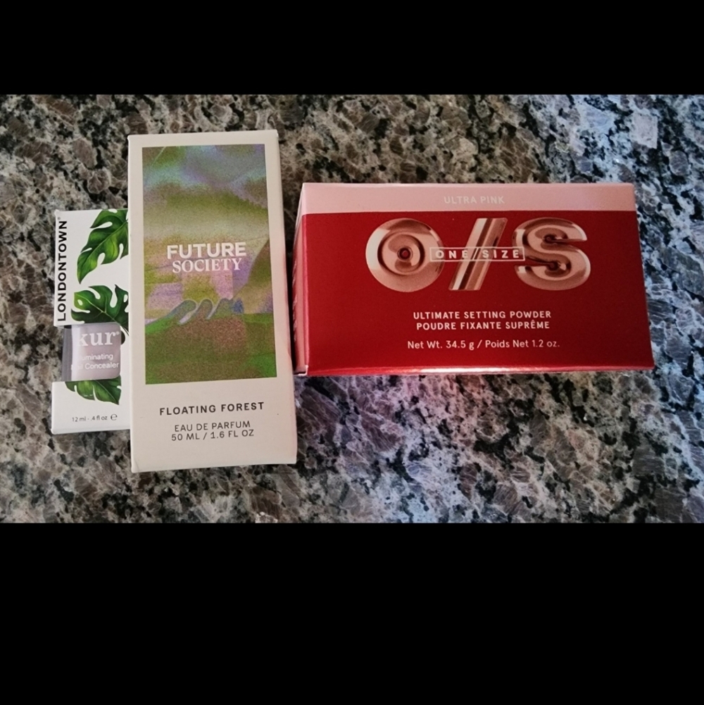Future Society Eau de Parfum and ON/SIZE Setting Powder